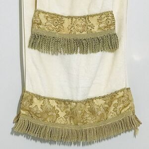 Lot of 6 Croscill Hand Towels Tassel Embellishment Cream Gold Beige 26"x15"